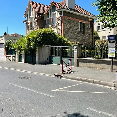 Pavillon 6 Larue